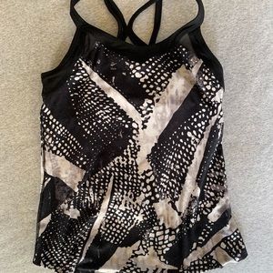 Lululemon tank top